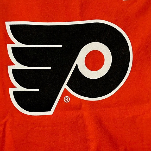 Philadelphia Flyers BN Lindros Retirement Night and Signature On Sleeve 1-18-18 - Picture 10 of 12